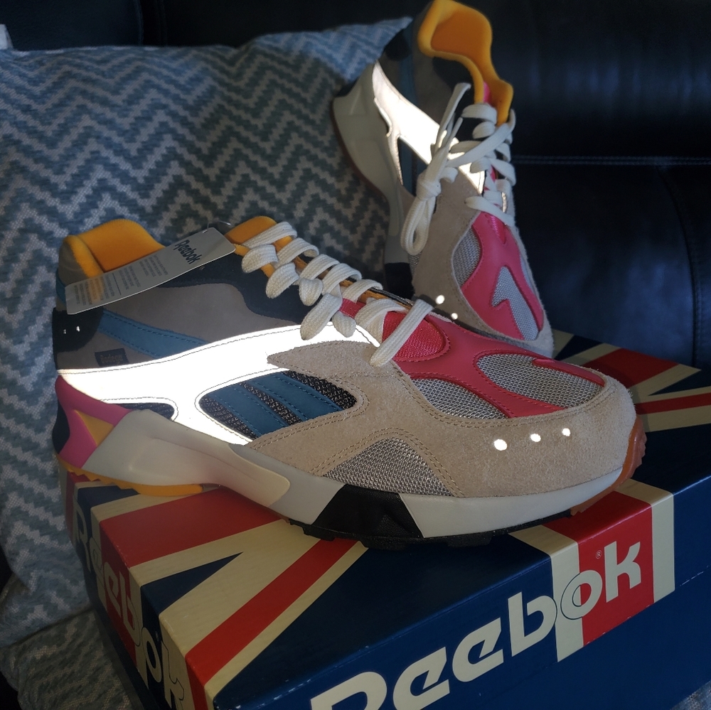 REEBOOK AZTREK UNISEX CLASSIC